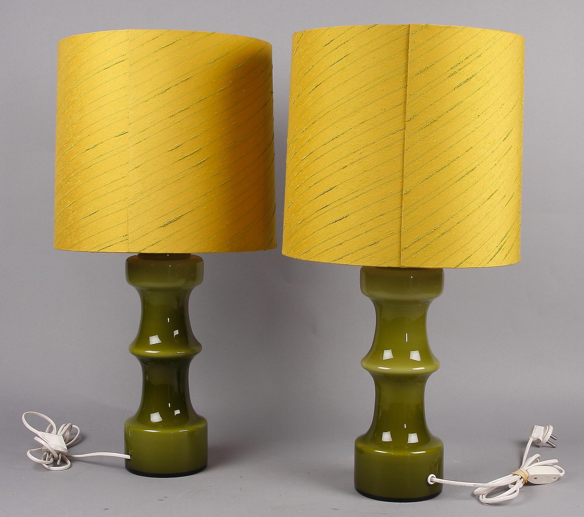 BORDSARMATURER, ett par, glas, 1970-tal.