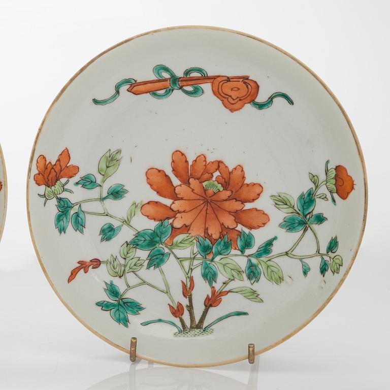 A set of three early 20th century porcelain plates, China.
