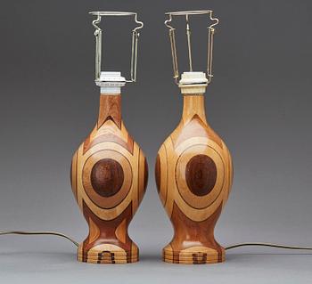 BORDSLAMPOR, ett par, 1970-tal.