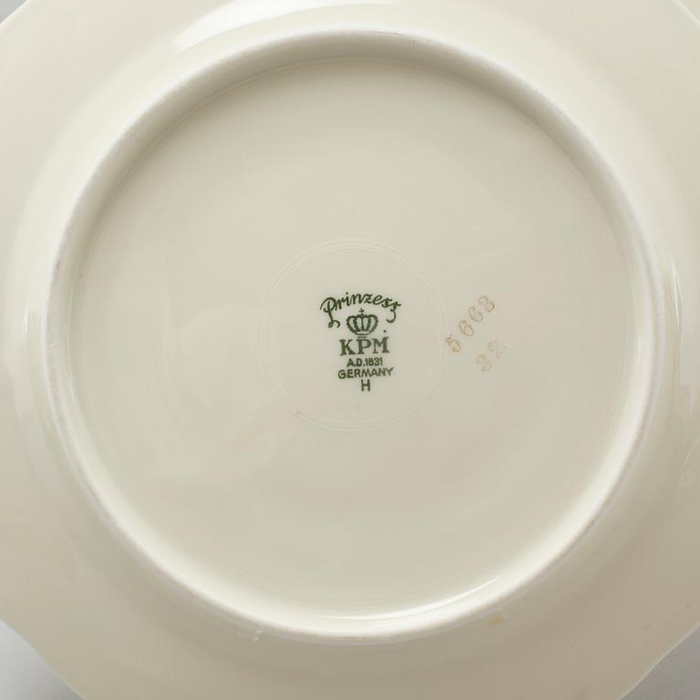 A table cloth and a porcelain tableware set of 62 pcs, "Prinzess" by KPM, Germany, around mid 20th century.