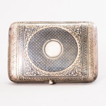 A Russian silver and niello cigarette case, assay master  Lev Fridrikhovitch Oleks, Moscow 1889.