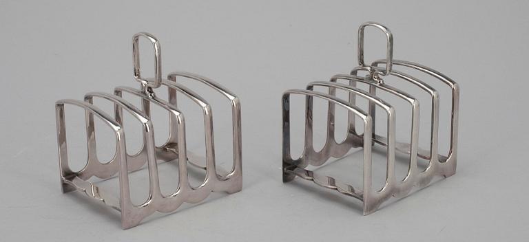 TOASTSTÄLL, ett par, silver, Sheffield 1936. Vikt 229 g.