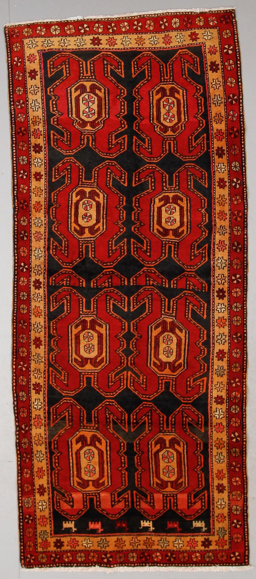 MATTA, galleri, Saveh, ca 290 x 123 cm.