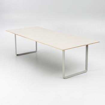 TAF Studio, matbord. 70/70, Muuto.