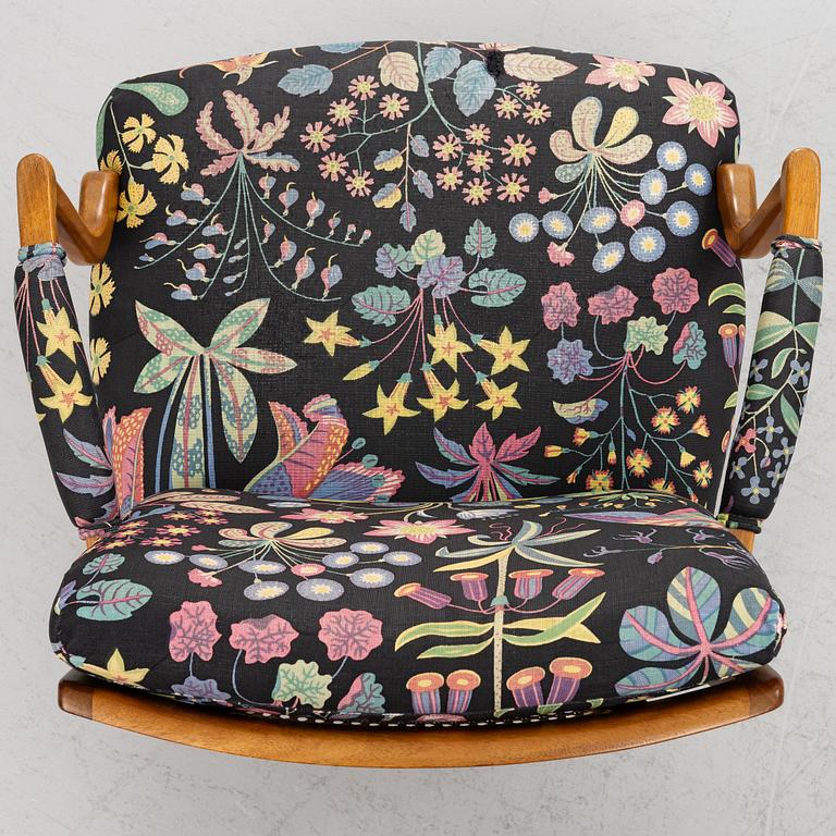 Josef Frank, karmstolar, ett par, modell 969, Firma Svenskt Tenn.