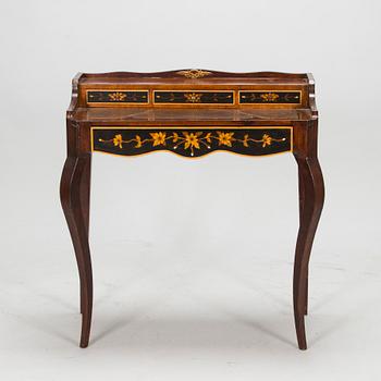 Damskrivbord, Mellaneuropa, 1900-talets första hälft.