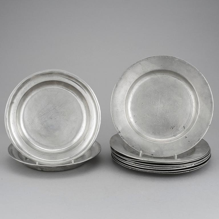 TALLRIKAR, 10 stycken, tenn, Johan Petter De Flon, Växjö (1774-1795).