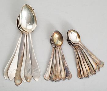 SKEDAR, 19 delar (6+13), silver, svenska och finska stämplar, 1900-tal. Vikt ca 338 gram.