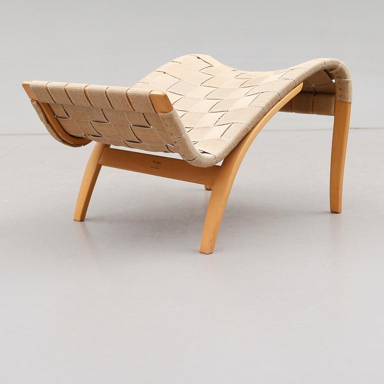 FOTPALL, "Pernilla", Bruno Mathsson, Firma Karl Mathsson, Värnamo, 1970-tal.