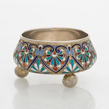 Semen Kazakov, saltkar, cloisonné-emalj och silver, delvis förgyllt, Moskva 1888.
