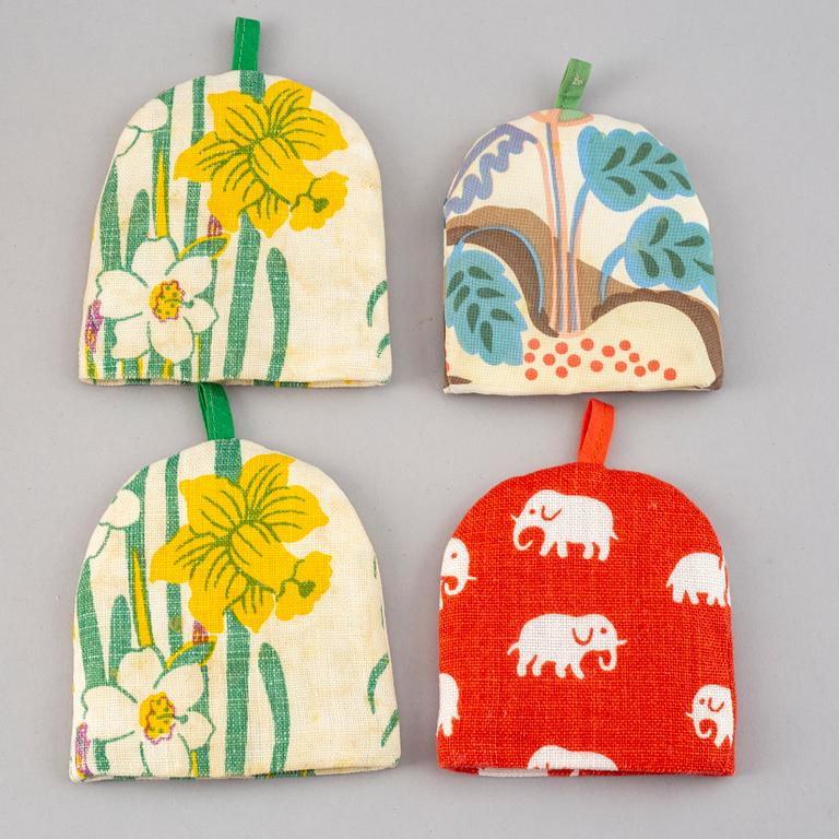 JOSEF FRANK, coasters, oven gloves, and apron.