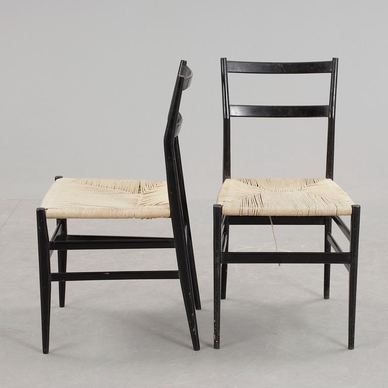 STOLAR, ett par, "Superleggera" Gio Ponti, formgiven 1957.