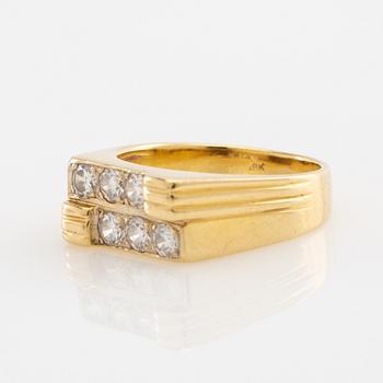 Ring, 18k gold with brilliant-cut diamonds, known as a "claw ring".