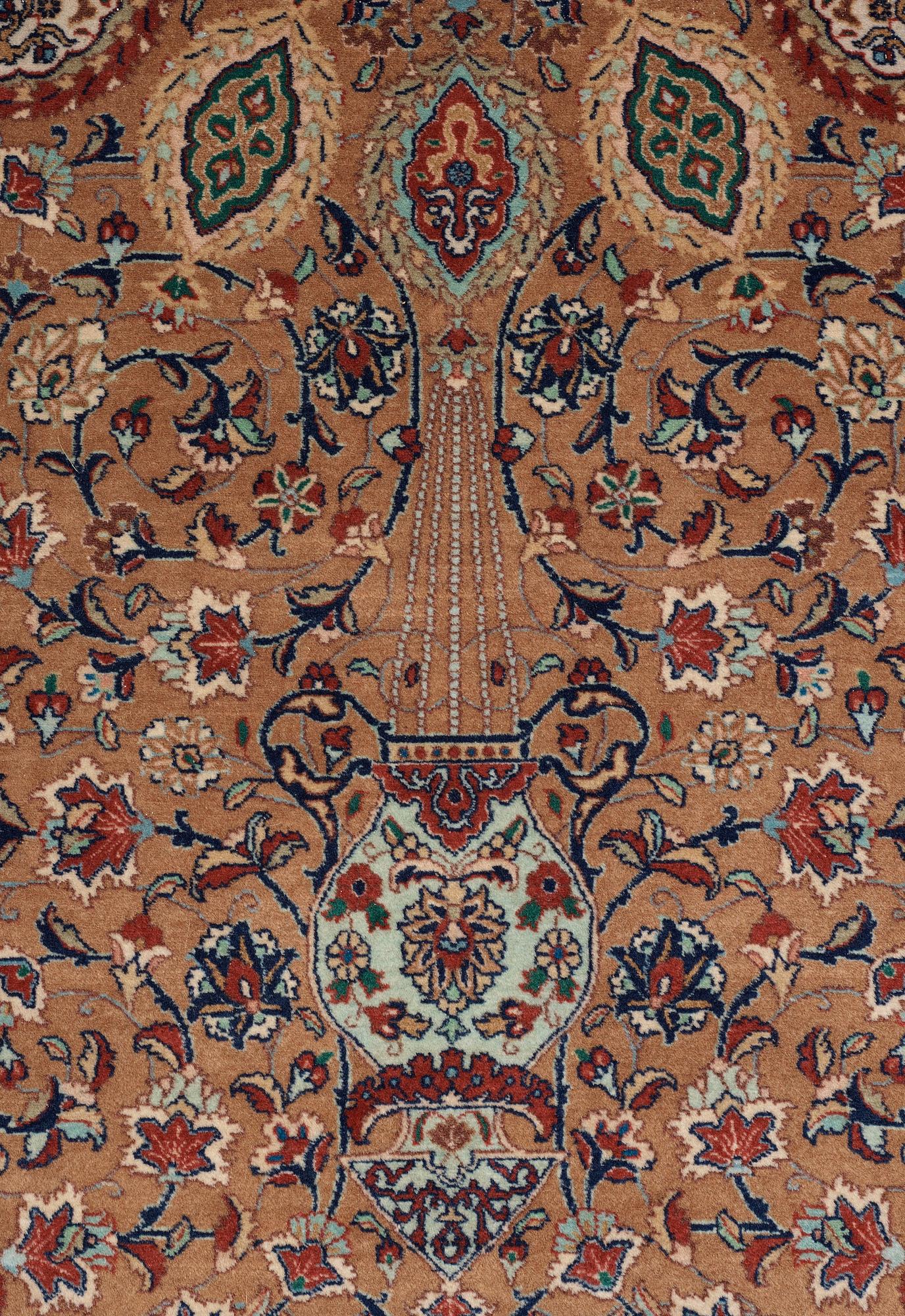 OLD TABRIZ probably. 270,5 x 180 cm, as well as around 2 cm of flat weave at each end.