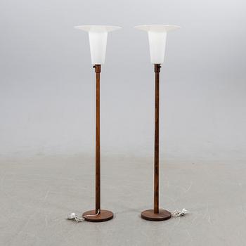 Uno & Östen Kristiansson, floor lamps a pair, Luxus, second half of the 20th century.
