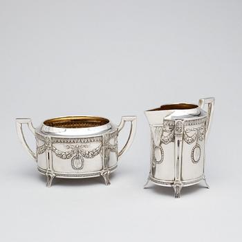 KAFFESERVIS, 3 delar, silver, CG Hallberg, Stockholm 1916, tot vikt ca 1012g.