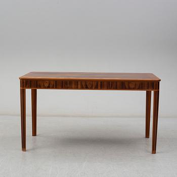 CARL MALMSTEN, skrivbord, daterad 1979.