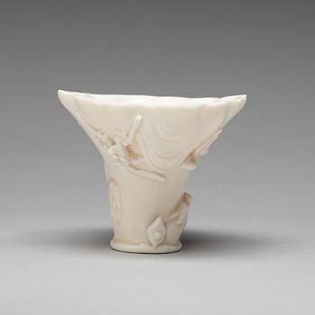 VINOFFERBÄGARE, blanc de chine. Kina, 1600-tal.