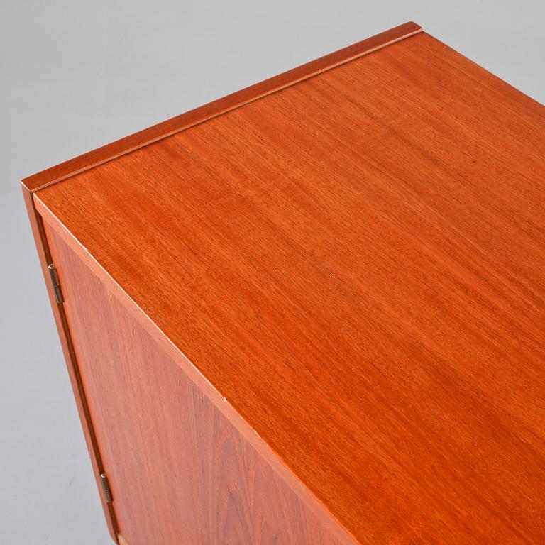 SIDEBOARD, Sverige, 1900-talets mitt.