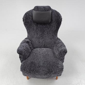 Carl Malmsten, a shearling upholstered 'Farmor' lounge chair from Oh Sjögren.