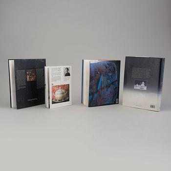 4 books on Swedish glass and porcelain.