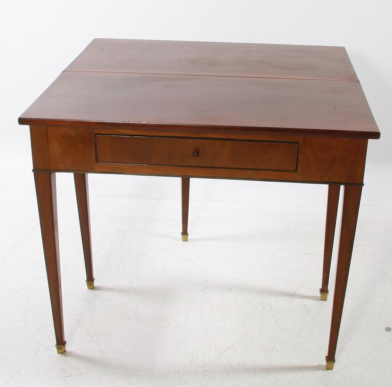 SPELBORD, gustaviansk stil.