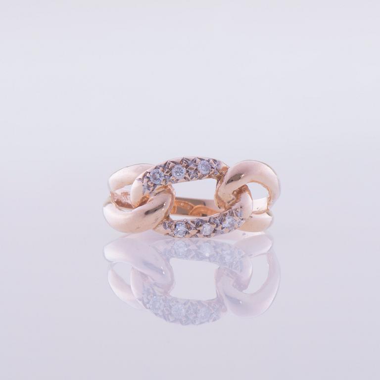 RING, 18K guld, briljantslipade diamanter. Svenska stämplar. Vikt ca 3,0 g.