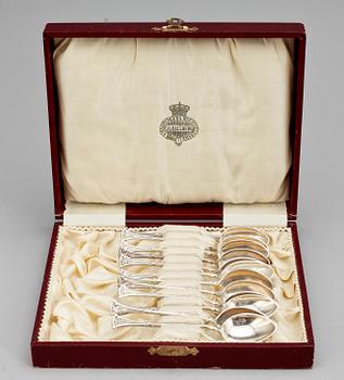 PARTI BESTICK, silver. Bl a Samuel (Sam.)Pettersson, Lindköping, 1882. 1800-tal. Totalvikt ca 1200 g.