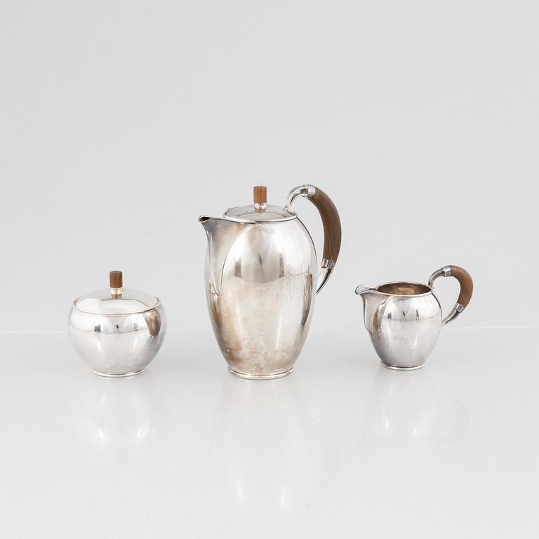 A Swedish three piece silver coffee service, mark of Nordisk Silverkonst, Helsingborg 1948.