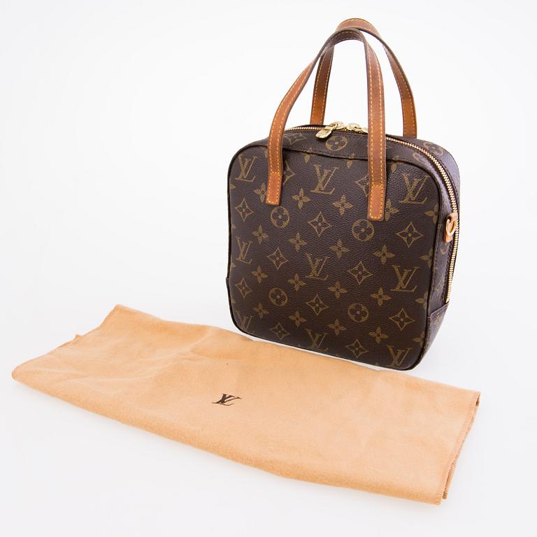 LOUIS VUITTON, LAUKKU, LOMPAKKO JA VYÖ.