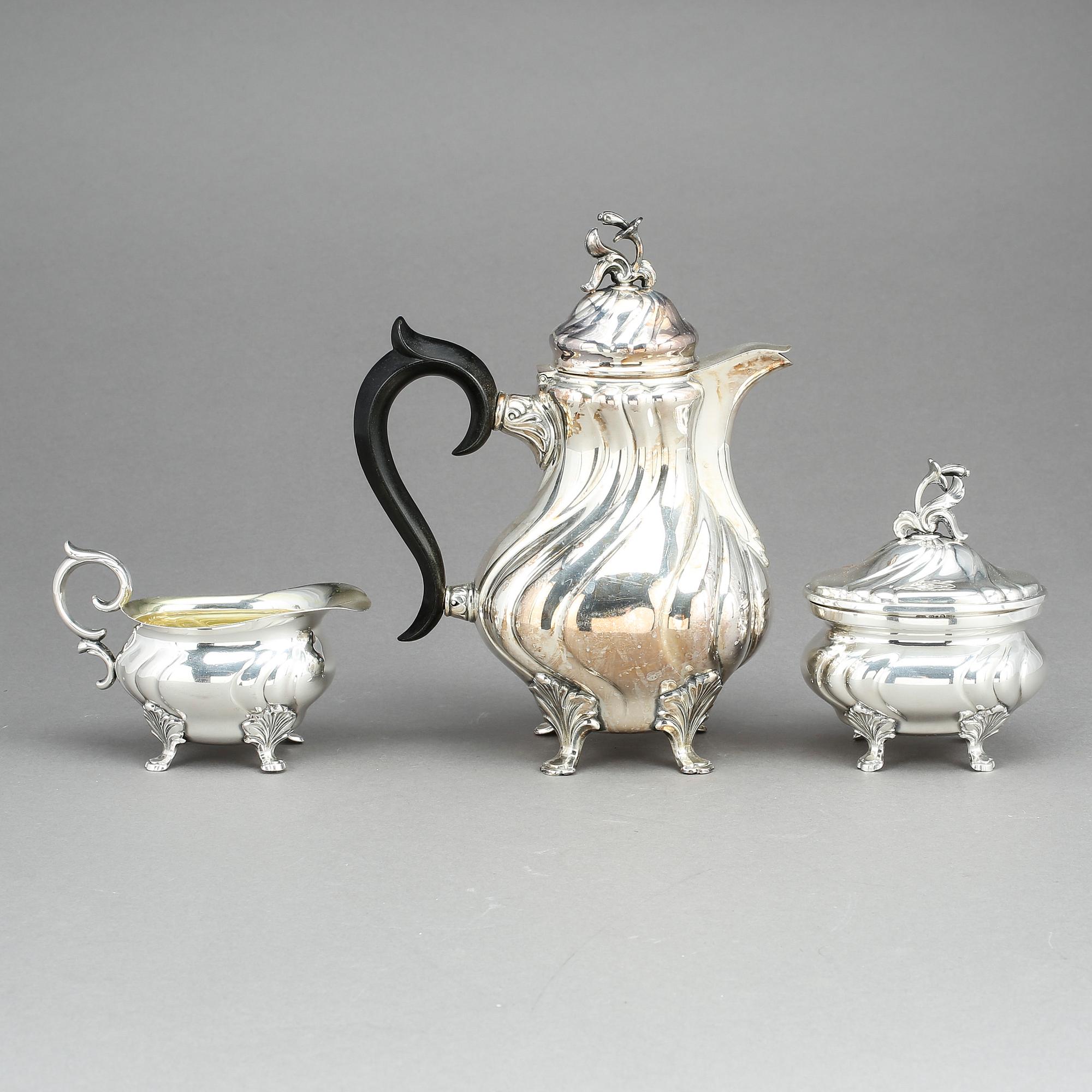 KAFFESERVIS, 3 delar, silver, CG Hallberg, bland annat 1946. Total vikt ca 683g.