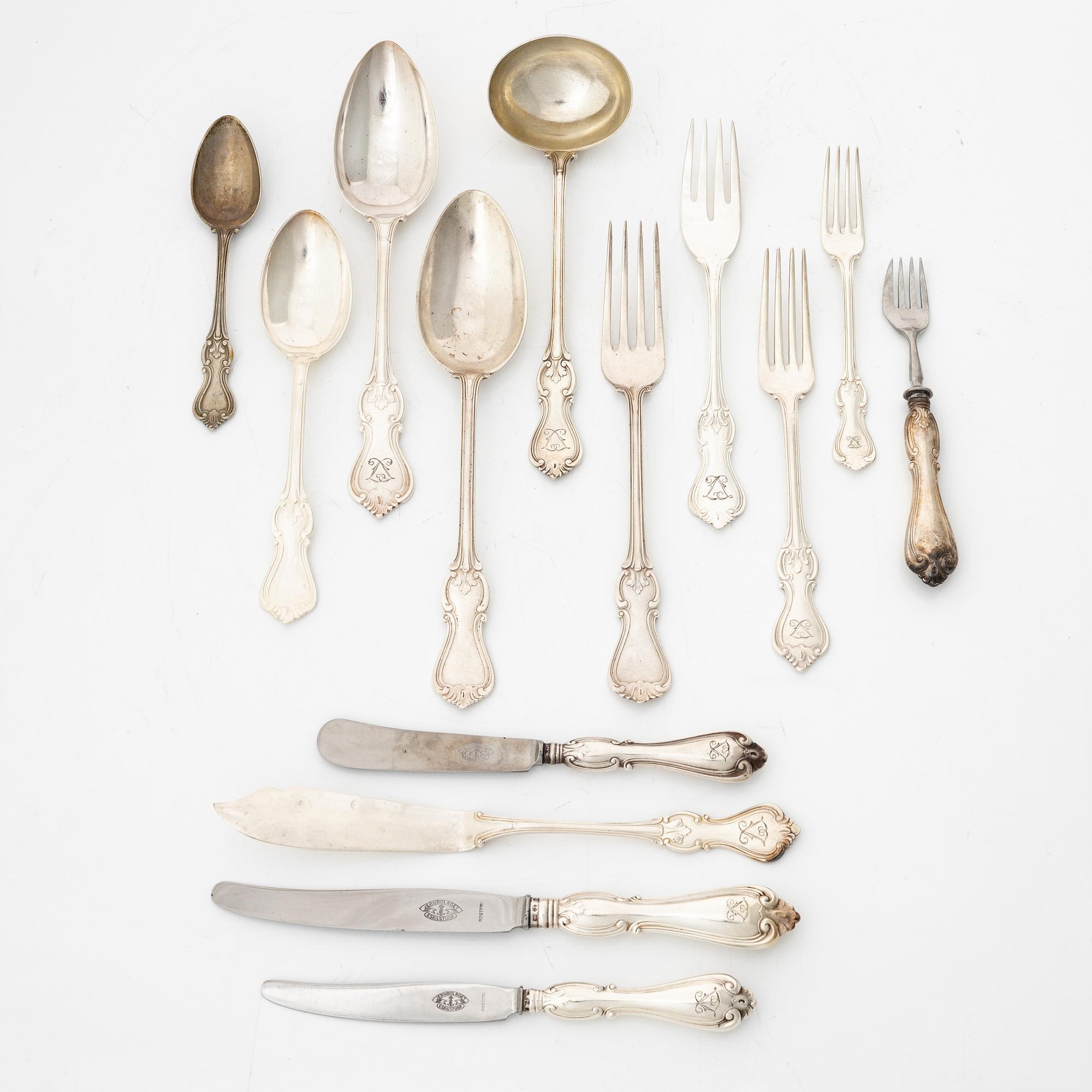 A 206-pieces Swedish silver cutlery set, model 'Olga', predominantly CG Hallberg, Stockholm, inclduing 1946.
