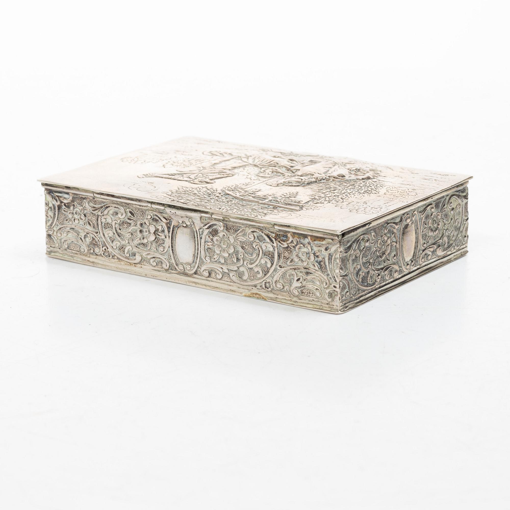 Silver box, Rococo style, 20th century.
