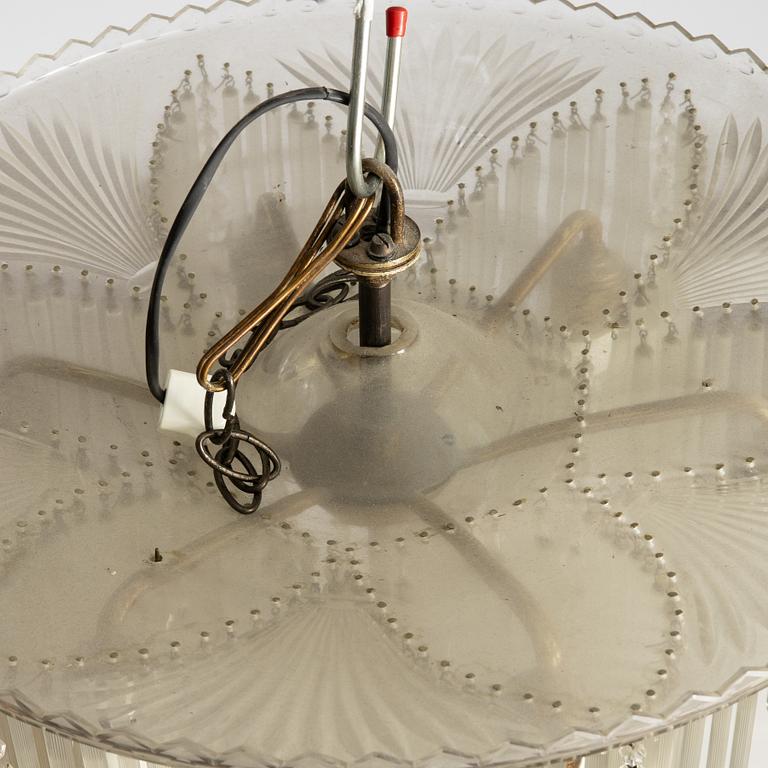 A chandelier, early 20th Century.
