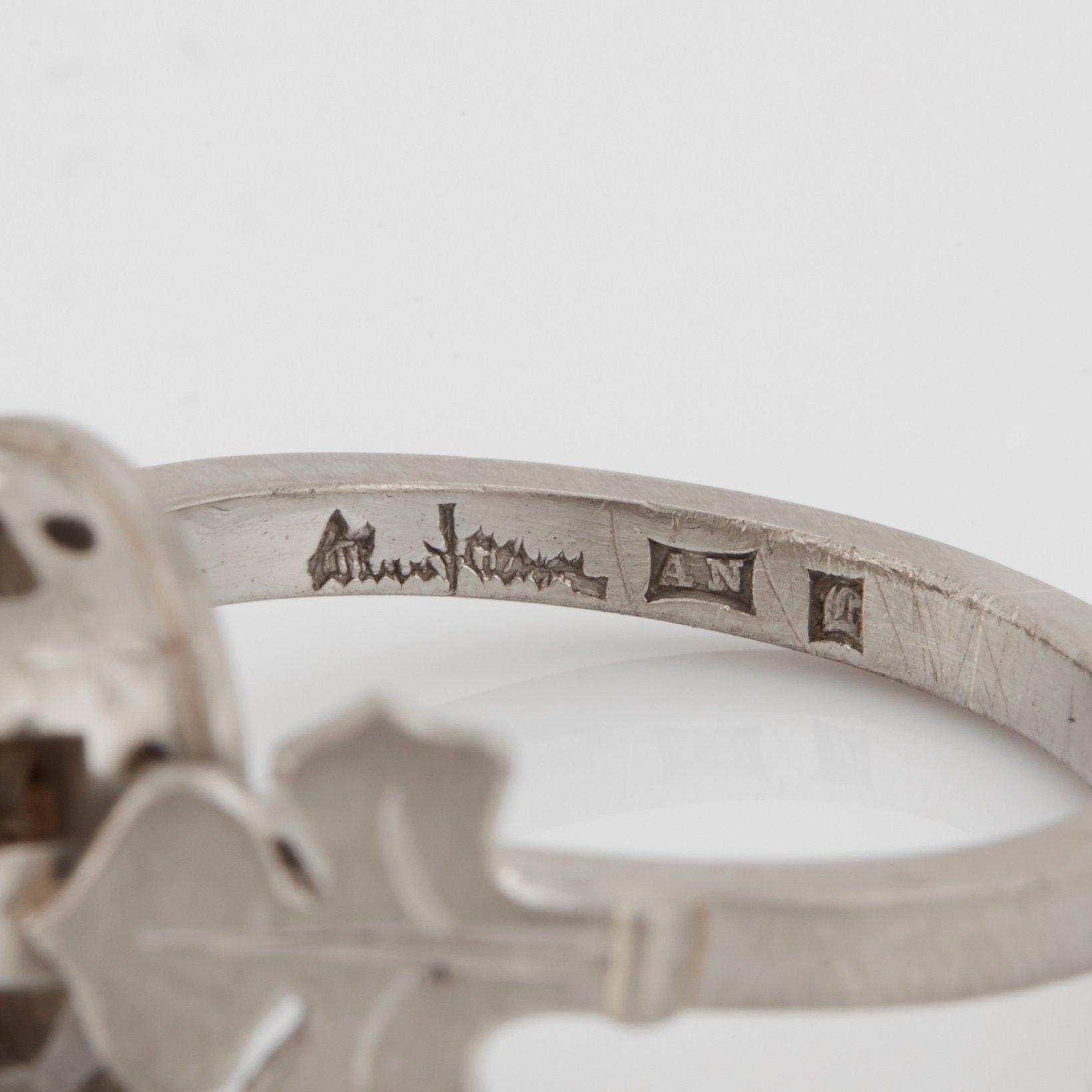Wiwen Nilsson, ring, 18K vitguld med pärla, Lund 1958.