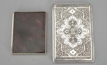 CIGARETTETUIER 2 ST, silver och sköldpaddsskal, 1900-tal.