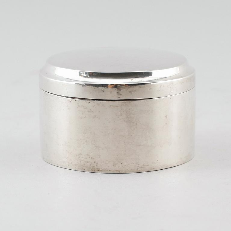 LOCKDOSA, silver, Gustaf Israel Lyberg, Eksjö 1834. Vikt ca 998 gram.