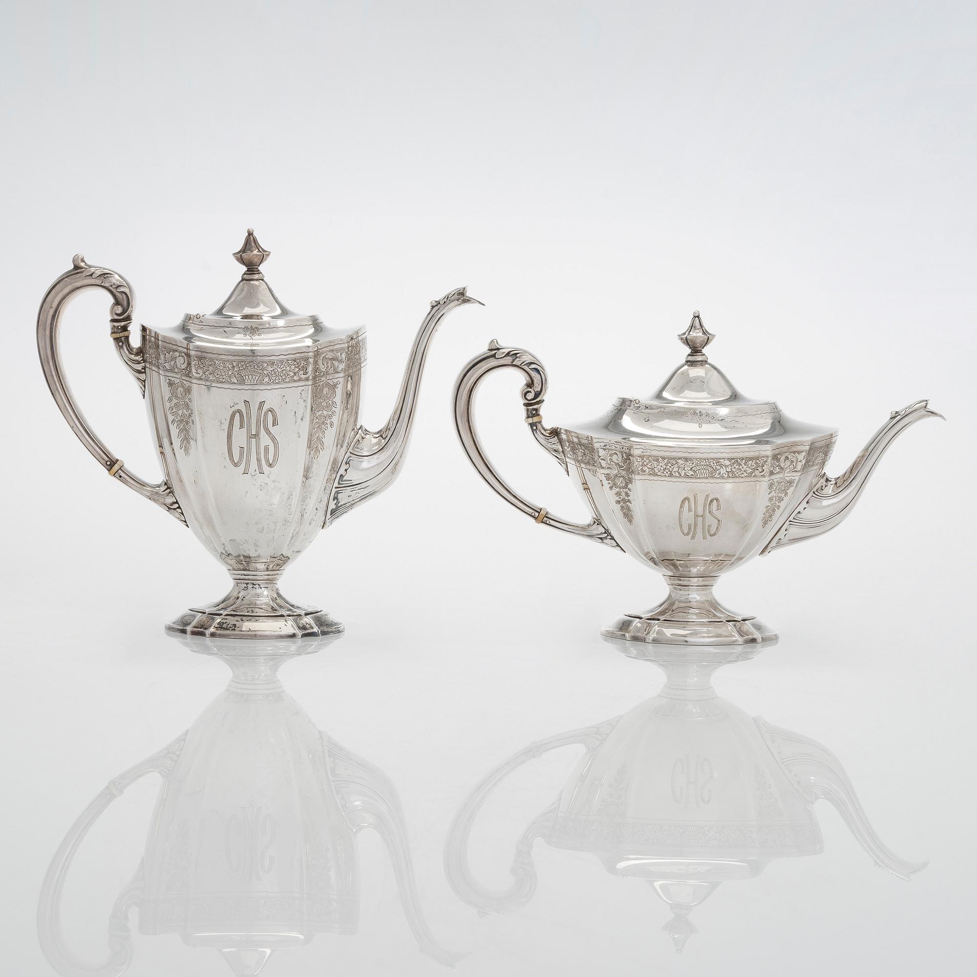 A five-piece sterling silver coffee and tea service, and 12 spoons, USA, first quarter of the 20th century.