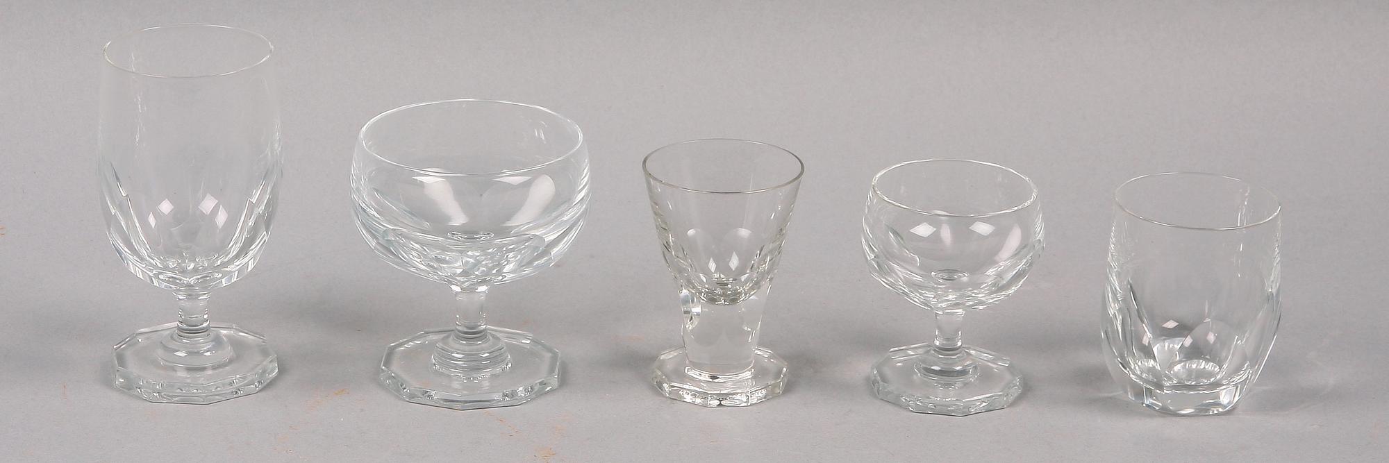 GLASSERVIS, 71 delar, 1900-talets första hälft.