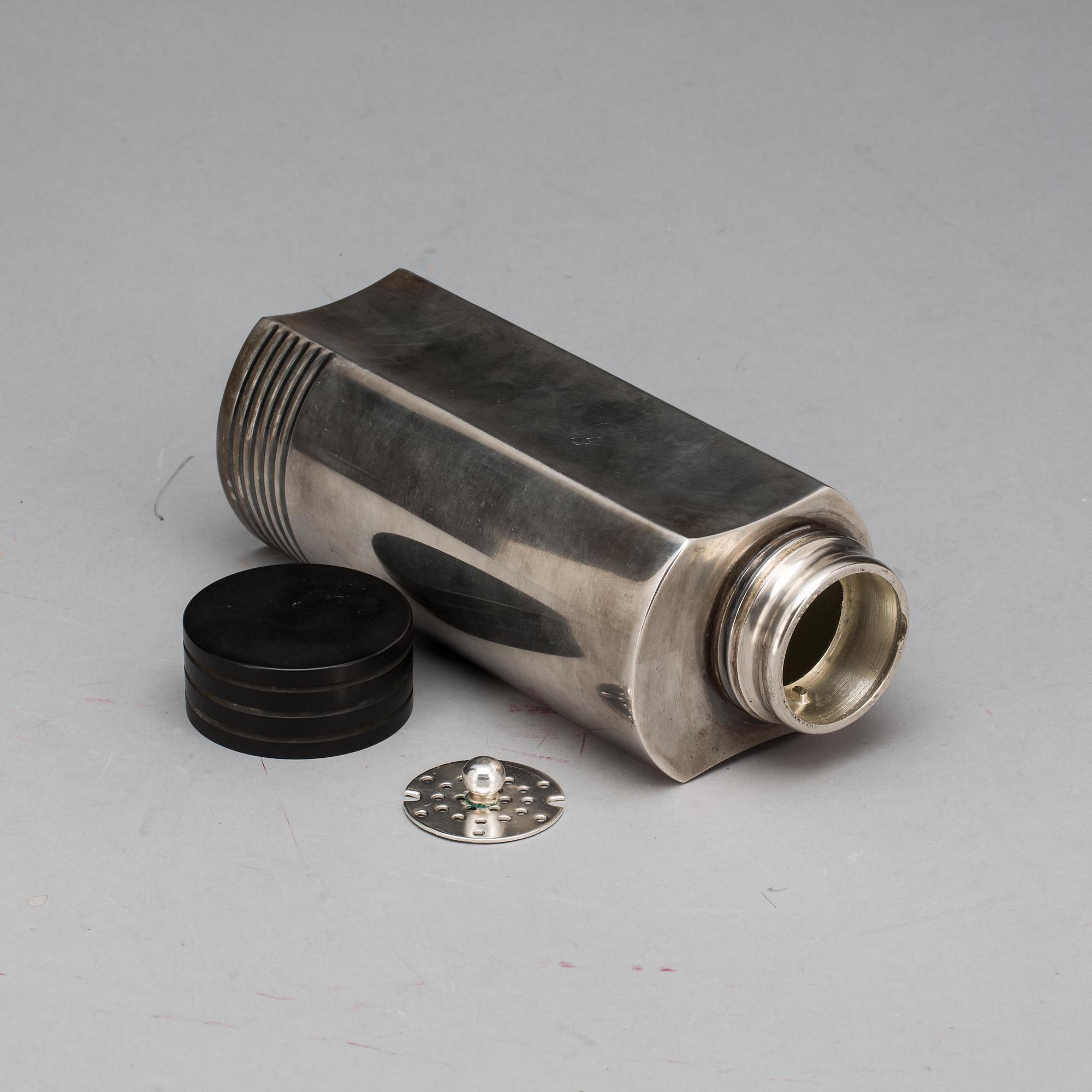 SHAKER, nysilver, Folke Ahrström, GAB, Stockholm, 1900-talets första hälft.