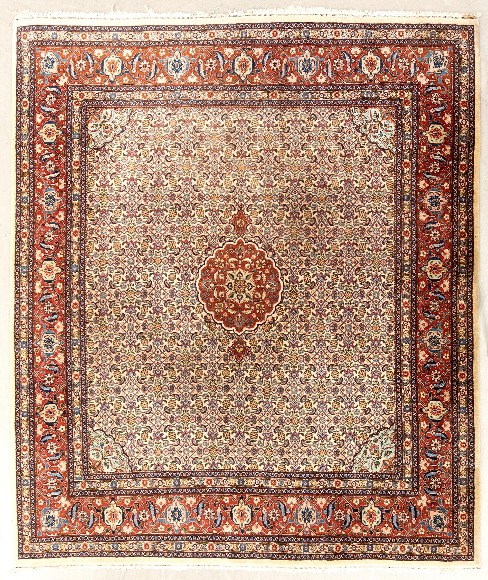 Rug Oriental semi-antique/antique approx. 265x238 cm.