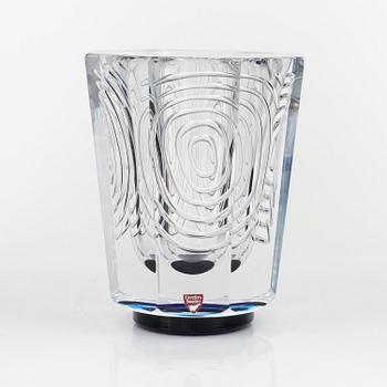 Jan Johansson, a glass vase, Orrefors Gallery, 9/40, 1990.