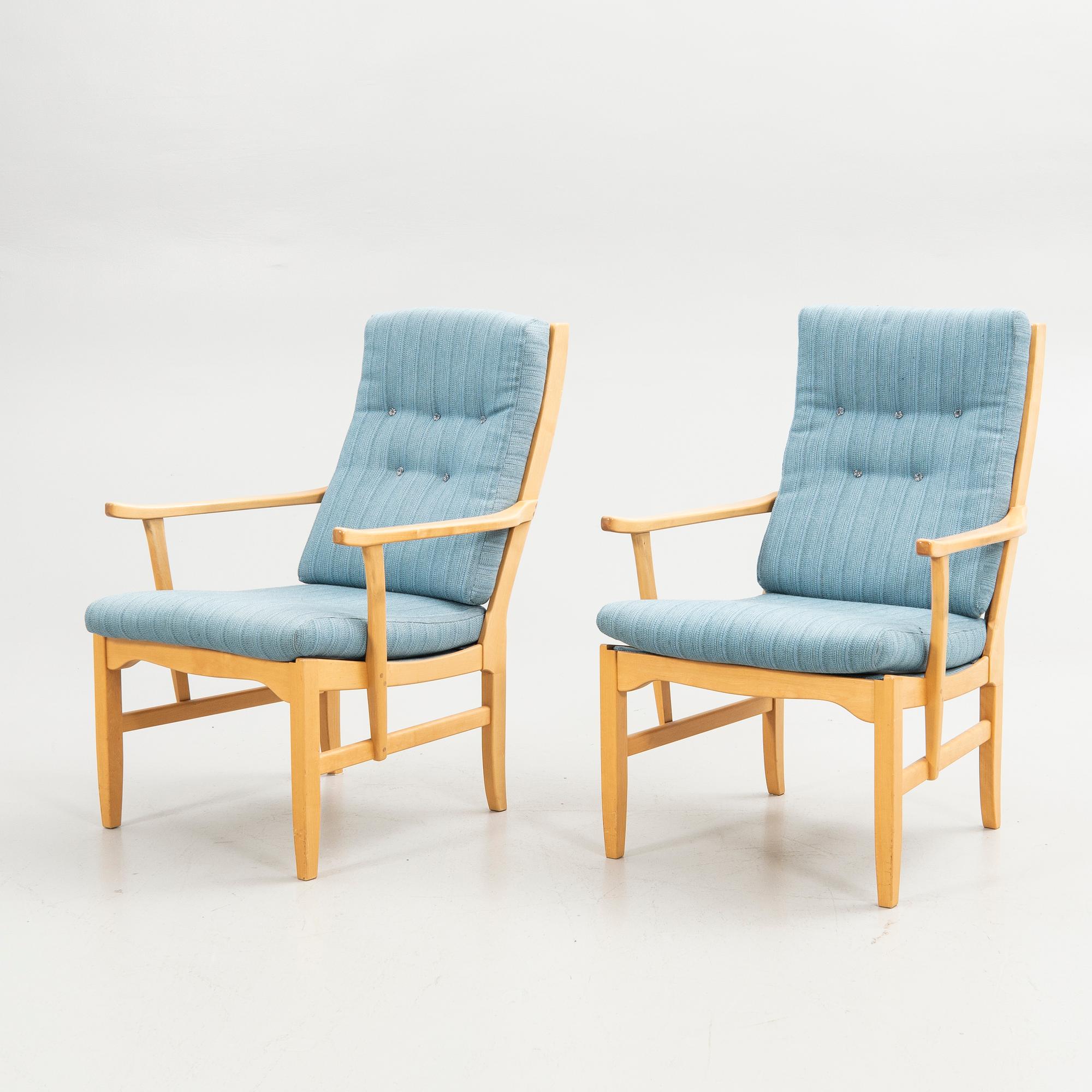 Carl Malmsten, armchairs, a pair, "Ulfåsa", AB OH Sjögren, second half of the 20th century.