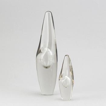 Two 'Orkidé' sculptures/vases by Timo Sarpaneva, Iittala, one dated 1957.