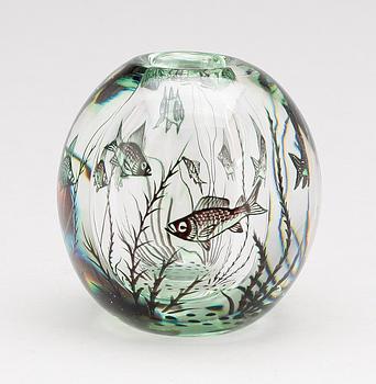 VAS, glas, fiskgraal, Edvard Hald, Orrefors. Sign och numr.