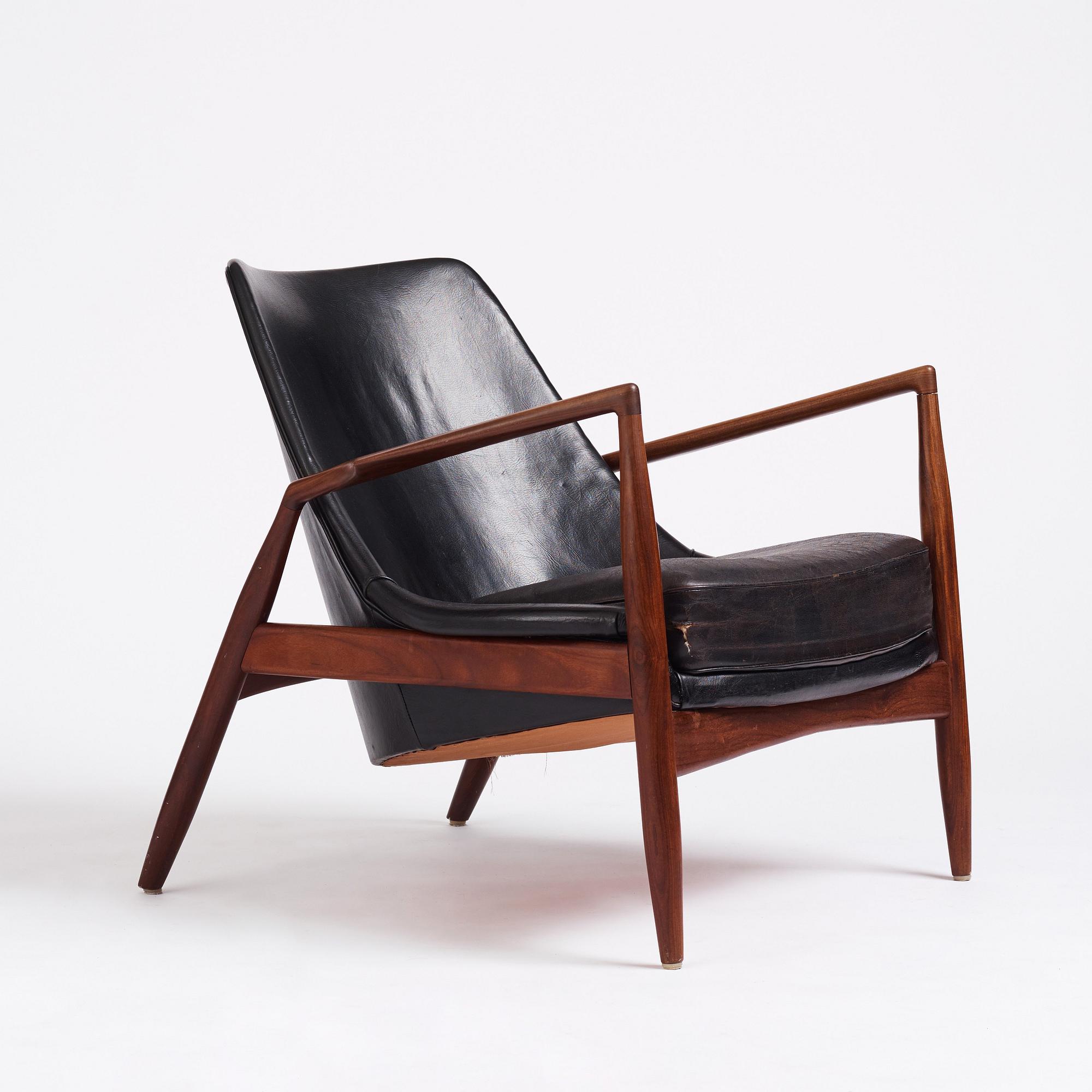 Ib Kofod-Larsen, a 'Sälen' (Seal) armchair, Olof Perssons Fåtöljindustri (OPE), Jönköping, Sweden 1950-60s.