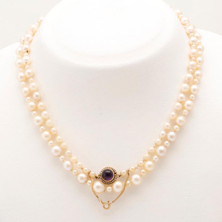 Ateljé Stigbert collier av odlade pärlor med lås 18K guld Stockholm 1964.