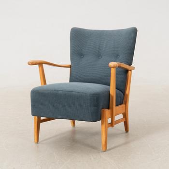 Armchair 1940s.
