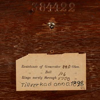 VÄGGTELEFON, L M Ericsson & Co, Patent, Stockholm, omkring 1900.