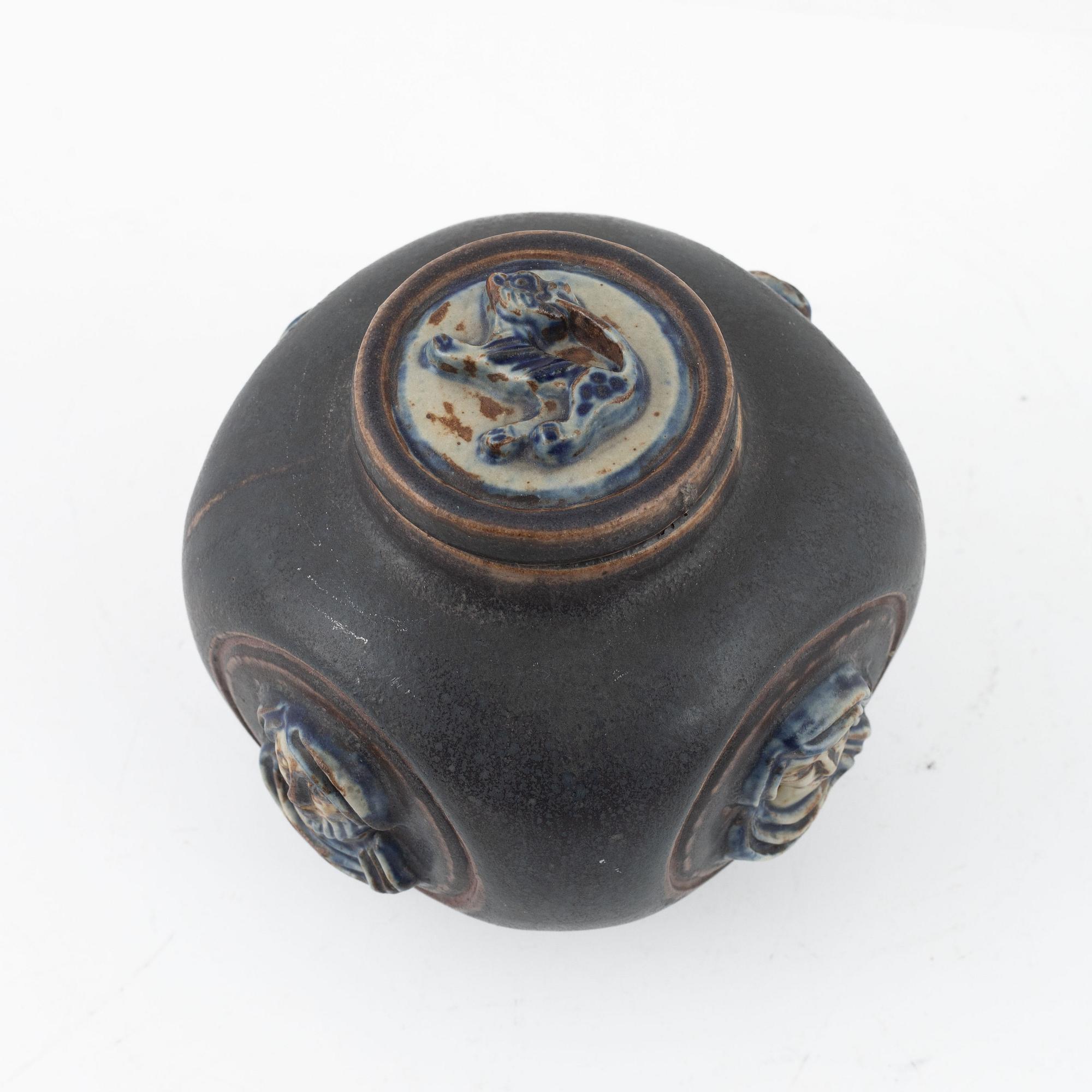 Jais Nielsen, lockurna, stengods, Royal Copenhagen Danmark, 1928.